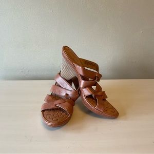 Born wedge leather sandals, size 9. In mint condition.